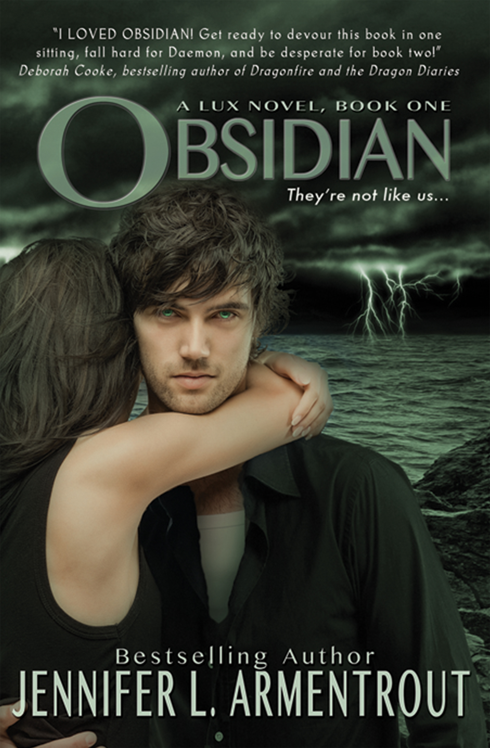 Book Review – Obsidian (Lux #1)