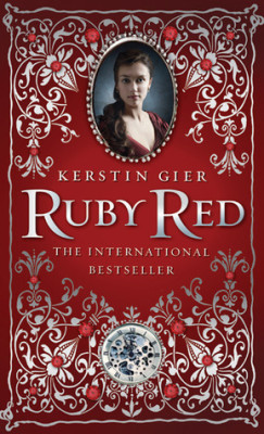 Book Review – Ruby Red (Ruby Red Trilogy #1)